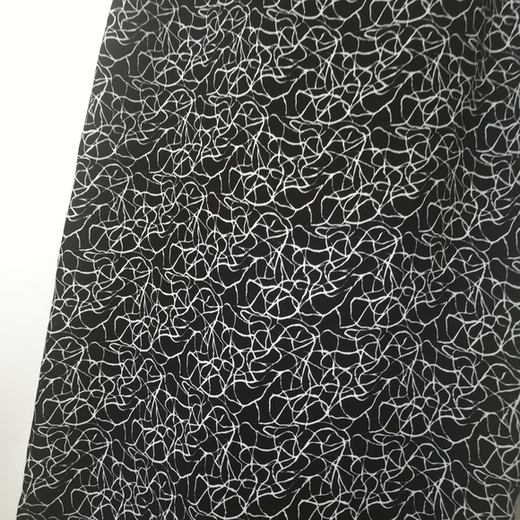 A.L.C. Silk Pencil Midi Skirt Crakle-Print design - Picture 6 of 9